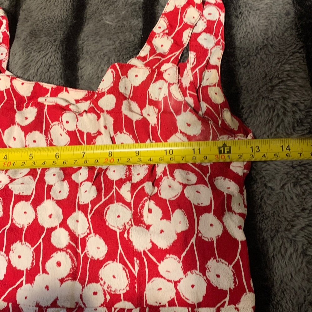 #12 Floral Red and White Dress - Picture 4 of 7